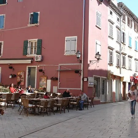 Apartment Main Street Carera Rovinj Exterior photo