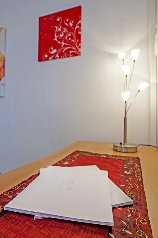 Apartment Main Street Carera